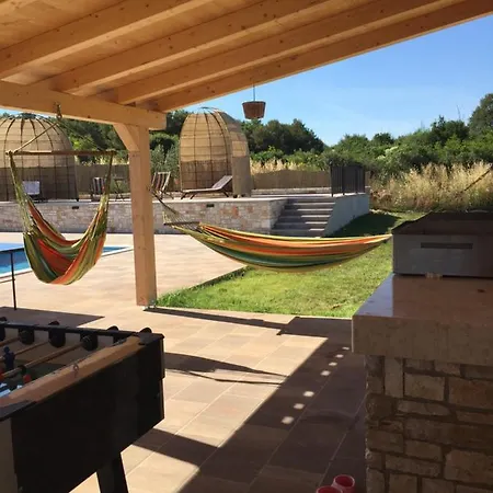 Biba Holiday home Pomer