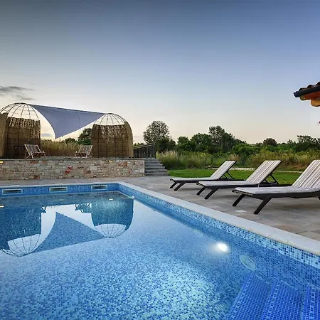 Biba Holiday home Pomer